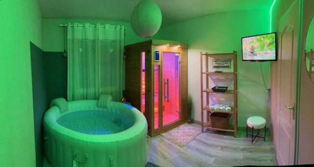 Villa Familiale Avec Spa Et Sauna Saint-Antonin-de-Sommaire Kültér fotó